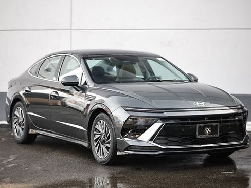 New 2025 Hyundai Sonata Limited image 1