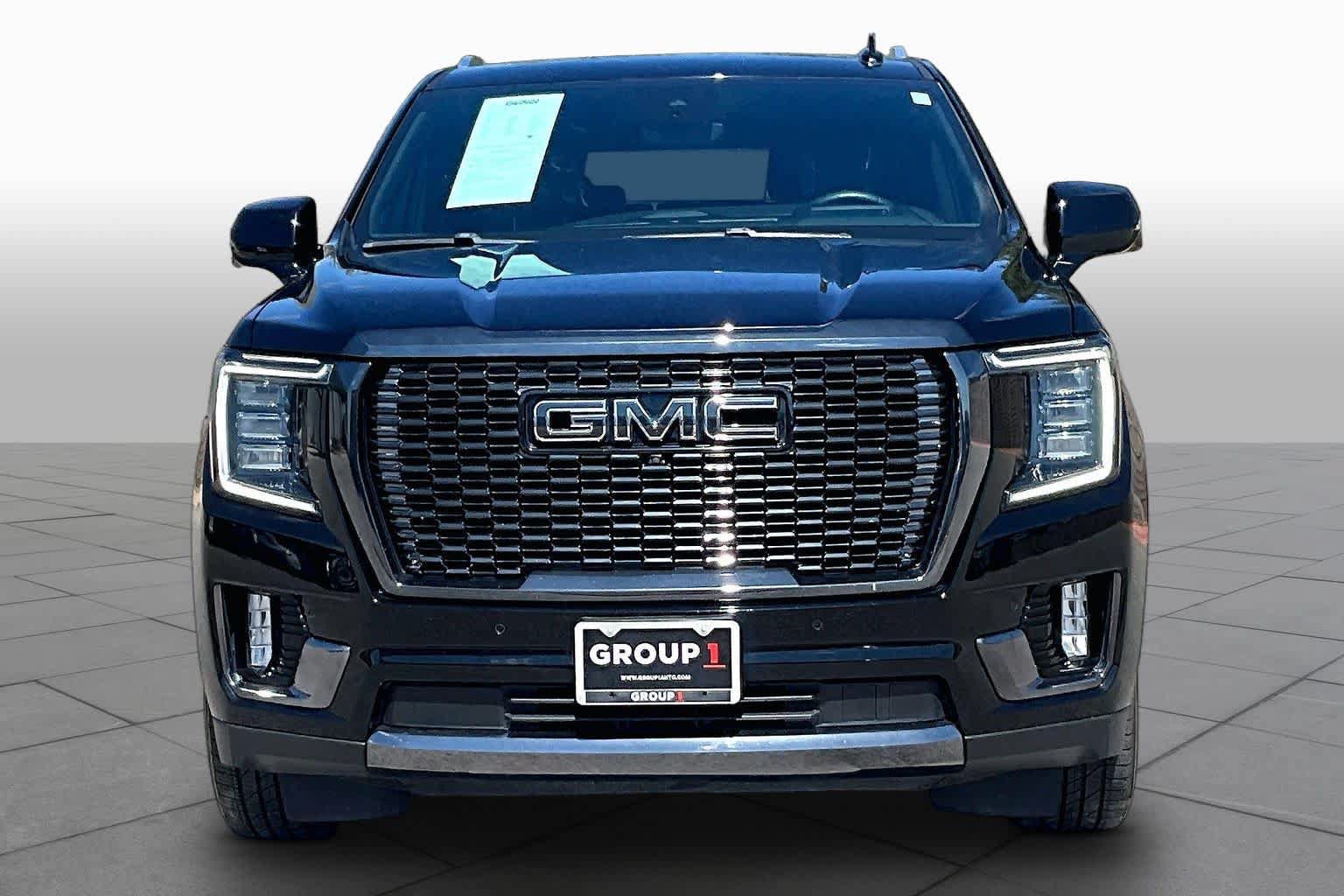 Used 2024 GMC Yukon XL Denali Ultimate AWD/4WD image 4