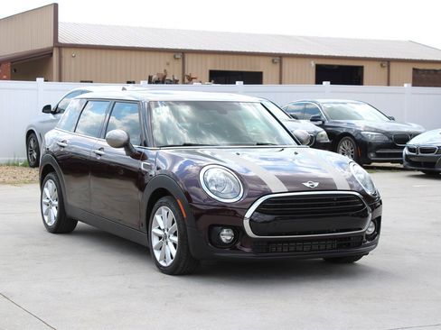 Used 2016 MINI Cooper Clubman image 9