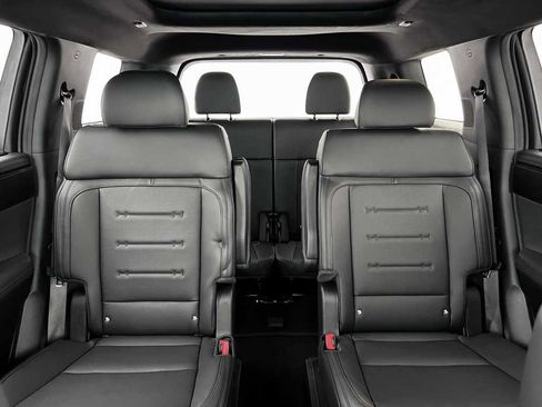 New 2026 Hyundai Santa Fe Calligraphy AWD/4WD image 9
