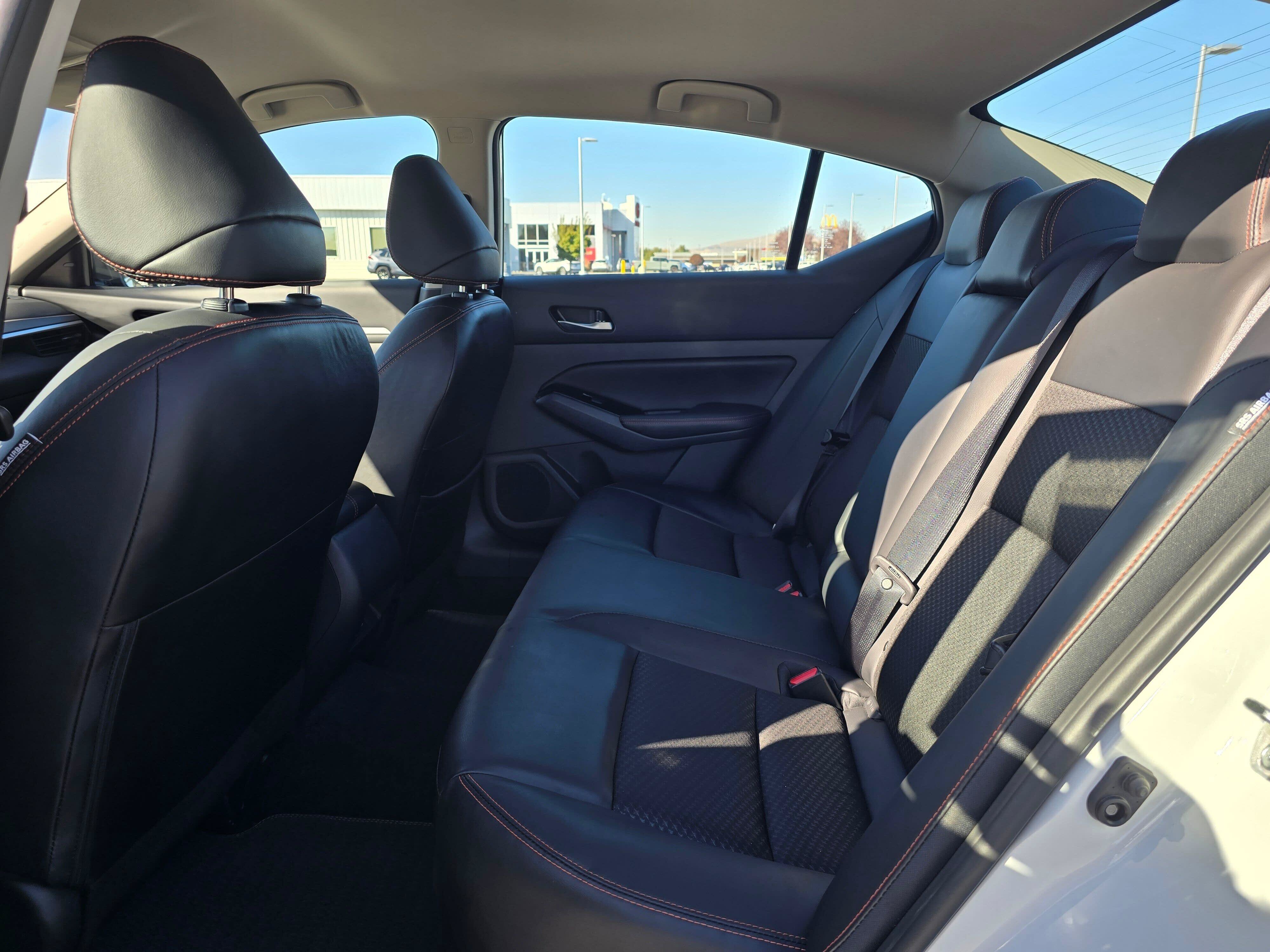 Used 2025 Nissan Altima 2.5 SR FWD image 17