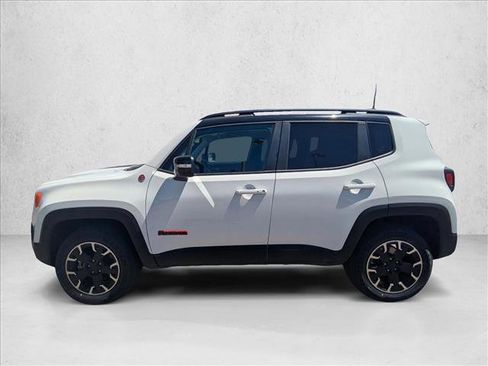 Used 2023 Jeep Renegade Trailhawk AWD/4WD image 9