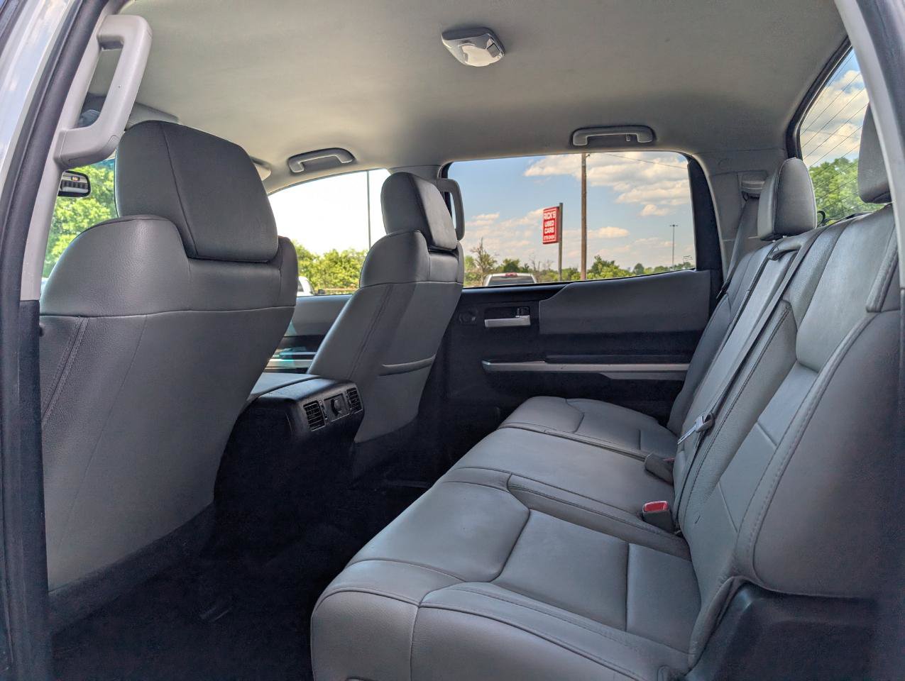 Used 2014 Toyota Tundra Limited w/ Limited Premium Package AWD/4WD image 14