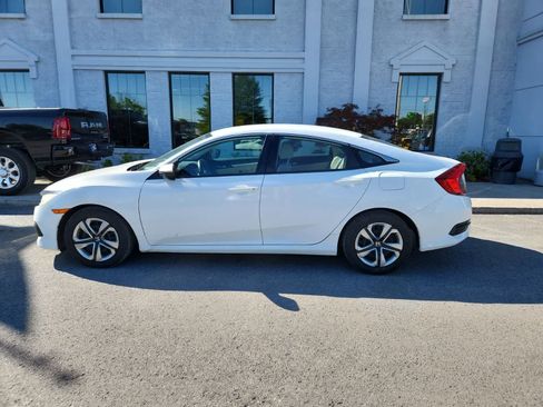 Used 2018 Honda Civic LX image 2