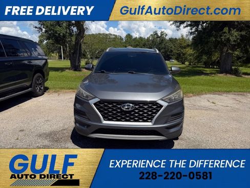 Used 2019 Hyundai Tucson FWD image 2