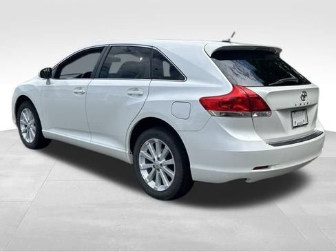 Used 2011 Toyota Venza FWD image 4