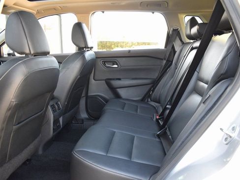 Used 2022 Nissan Rogue SL w/ SL Premium Package image 35