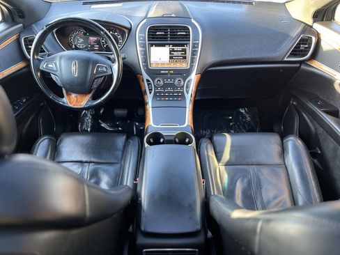 Used 2017 Lincoln MKX Reserve w/ Driver Assistance Package image 21