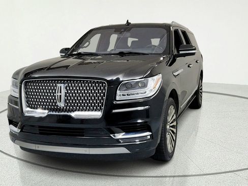 Used 2018 Lincoln Navigator L Reserve w/ Technology Package AWD/4WD image 8