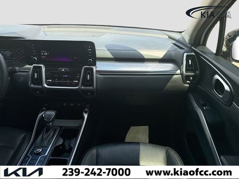 Used 2022 Kia Sorento S image 17