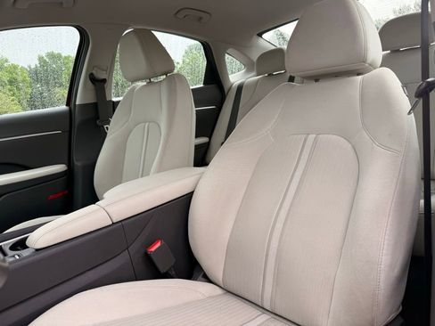 Used 2024 Hyundai Sonata SEL FWD image 12