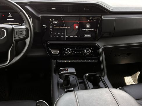 Used 2023 GMC Sierra 1500 AT4X w/ AT4X AEV Edition AWD/4WD image 18