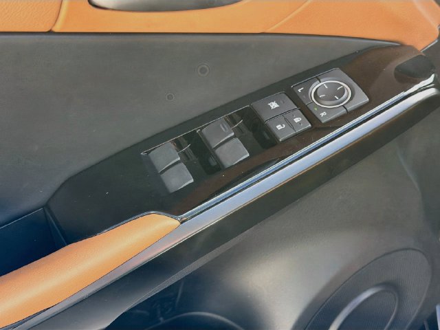 Used 2025 Lexus IS 350 F Sport w/ Accessory Package RWD image 21