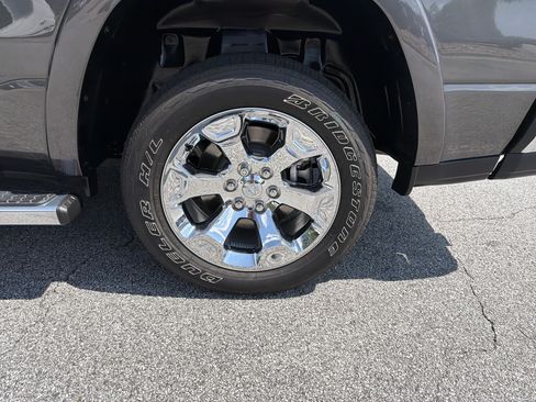 Used 2025 RAM 1500 Big Horn AWD/4WD image 23