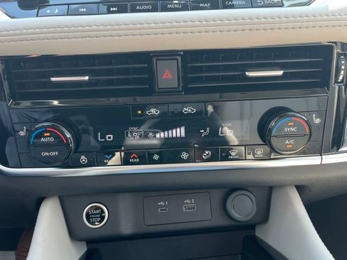Used 2023 Nissan Rogue SL w/ SL Premium Package AWD/4WD image 18