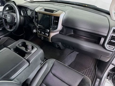 Used 2022 RAM 1500 Laramie image 32