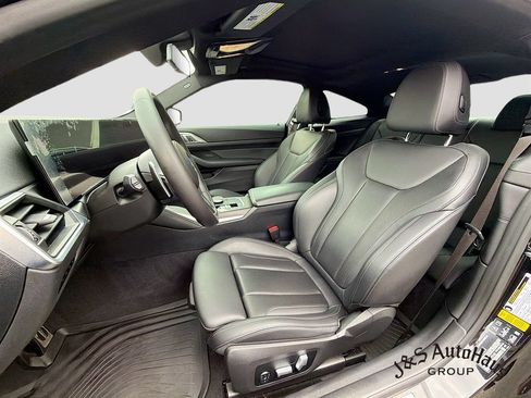 Used 2024 BMW 430i xDrive Coupe w/ M Sport Package AWD/4WD image 11