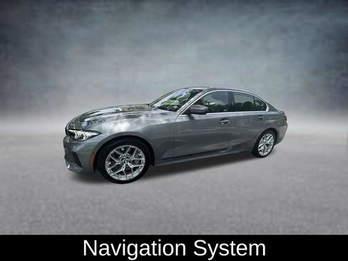 Used 2025 BMW 330i Sedan w/ Convenience Package RWD image 3