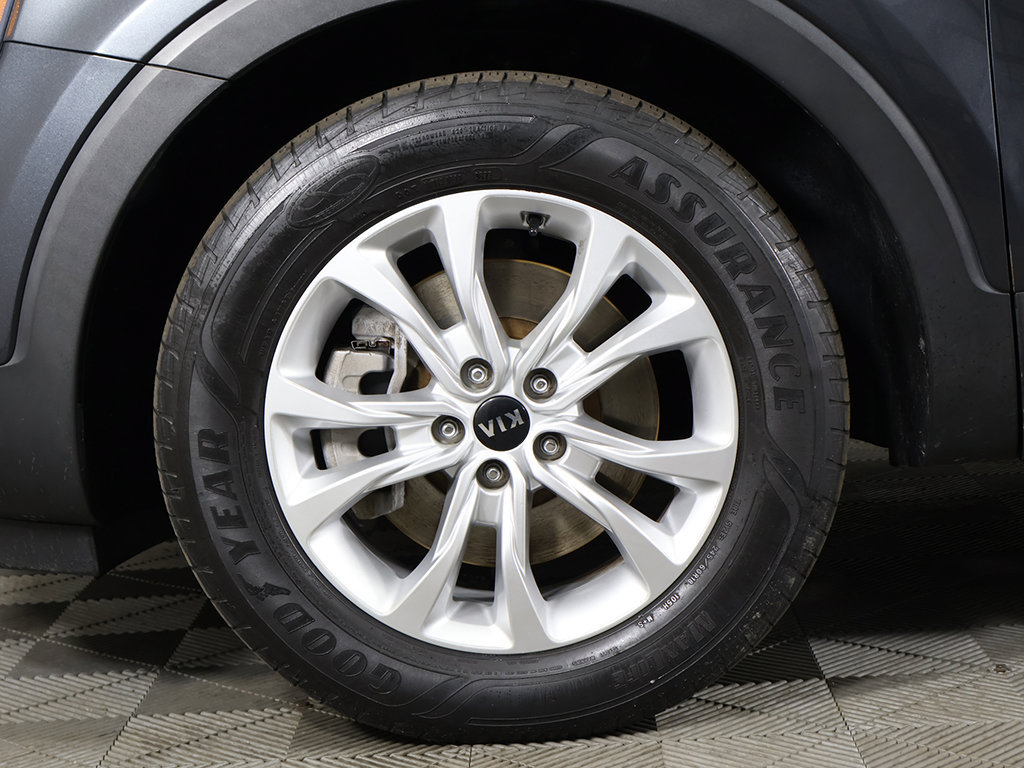 Used 2021 Kia Telluride LX FWD image 21