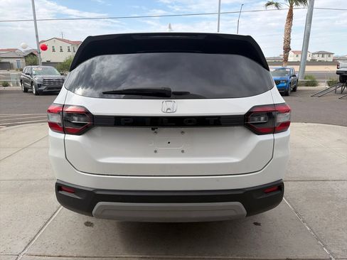 Used 2024 Honda Pilot EX-L image 4
