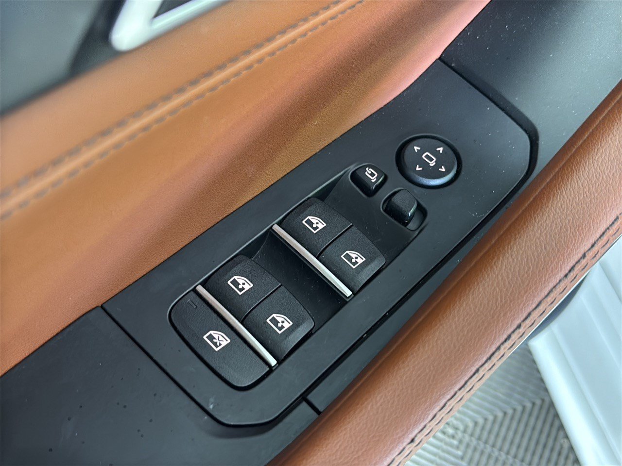 Used 2026 BMW X6 M60i AWD/4WD image 15
