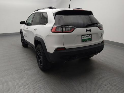 Used 2022 Jeep Cherokee Latitude AWD/4WD image 6