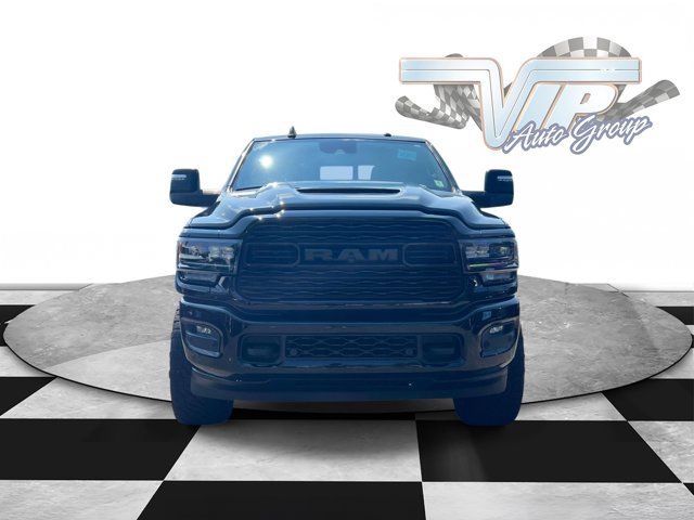 Used 2024 RAM 2500 Limited AWD/4WD image 2
