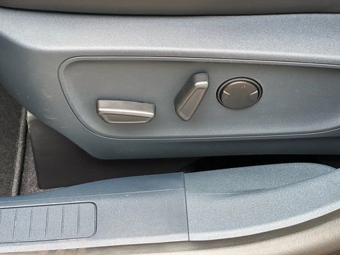 New 2026 Ford Maverick Lobo AWD/4WD image 28