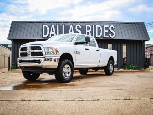 Used 2016 RAM 3500 Tradesman w/ Chrome Appearance Group AWD/4WD image 11