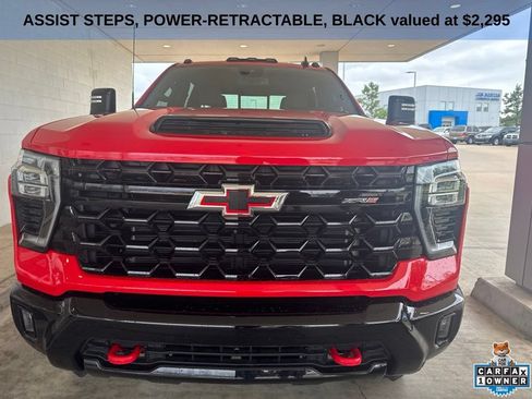 Used 2024 Chevrolet Silverado 2500 ZR2 AWD/4WD image 2