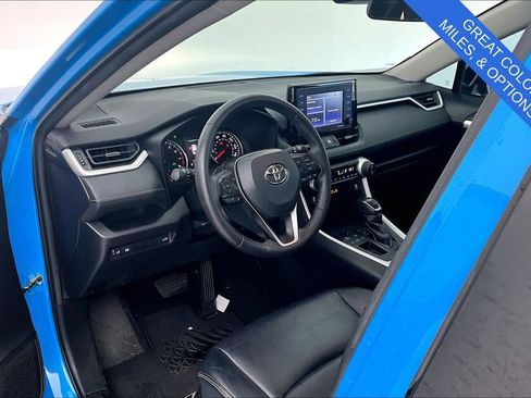 Used 2021 Toyota RAV4 XLE Premium w/ Carpet Mat Package (TMS) image 18