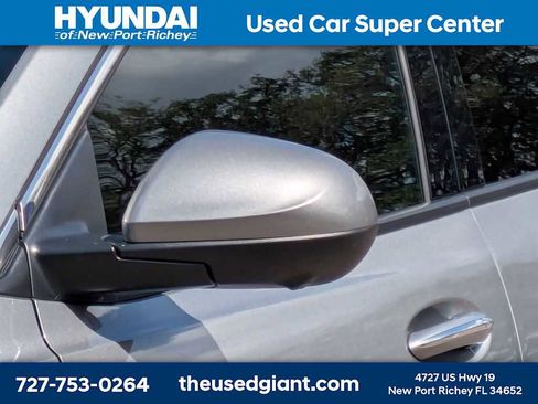 Used 2024 Buick Encore GX Avenir w/ Avenir Technology Package image 11