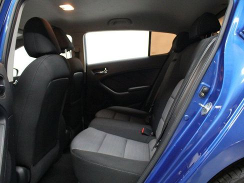 Used 2015 Kia Forte EX image 31