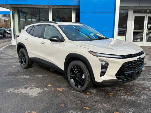 New 2026 Chevrolet Trax ACTIV image 3