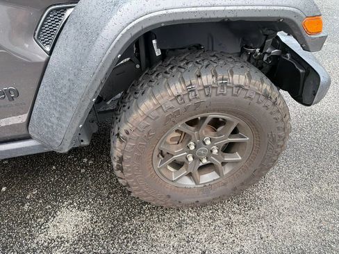 Used 2024 Jeep Wrangler Sport AWD/4WD image 12
