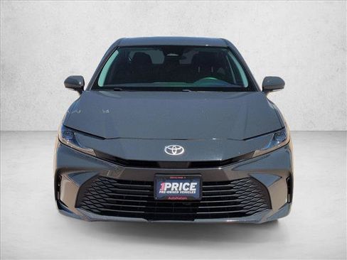 Used 2025 Toyota Camry LE FWD image 2