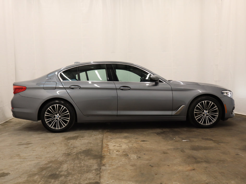 Used 2019 BMW 530e xDrive w/ Convenience Package AWD/4WD image 9