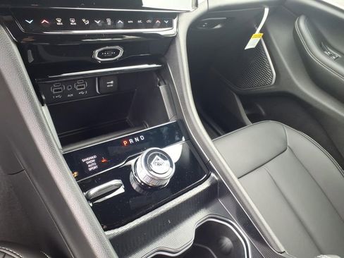 New 2026 Jeep Grand Cherokee Limited AWD/4WD image 15