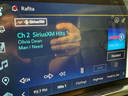 Used 2024 Chevrolet Silverado 1500 High Country w/ High Country Premium Package image 34