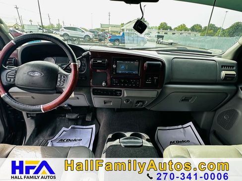 Used 2006 Ford F350 Lariat image 13