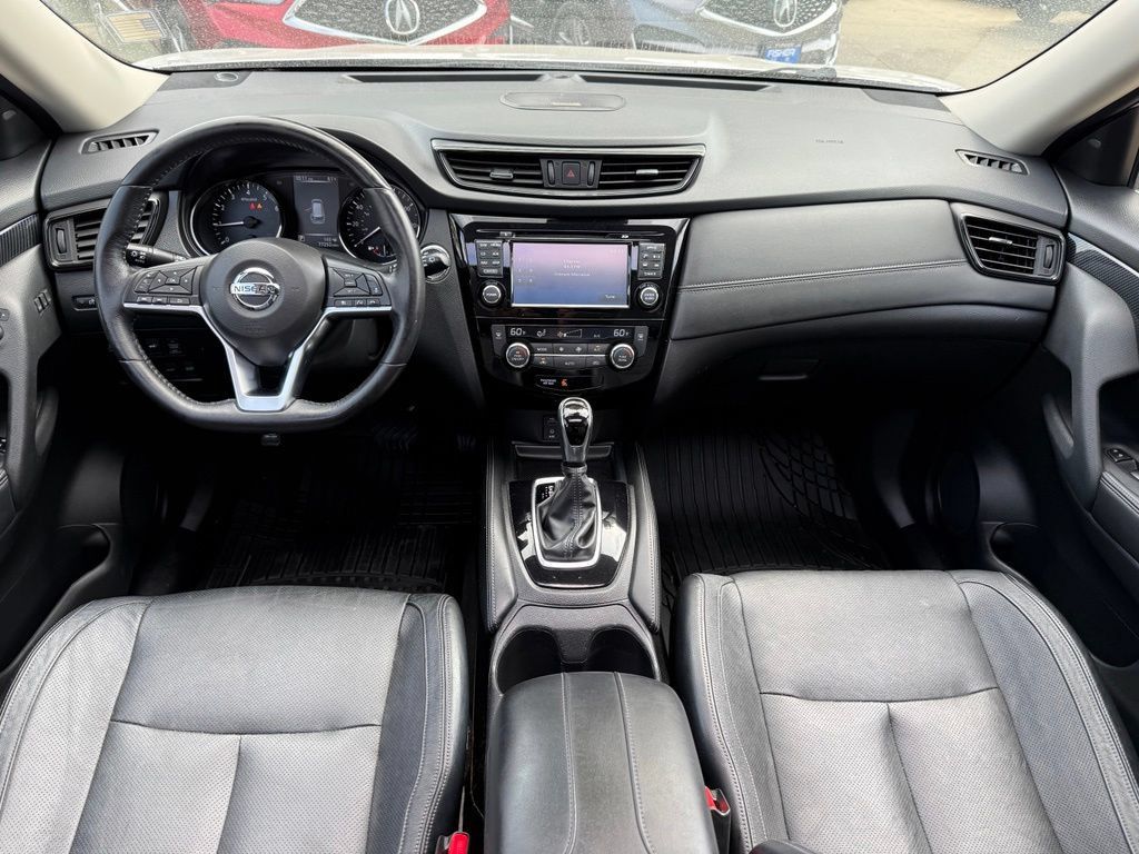 Used 2017 Nissan Rogue SL w/ SL Premium Package AWD/4WD image 14