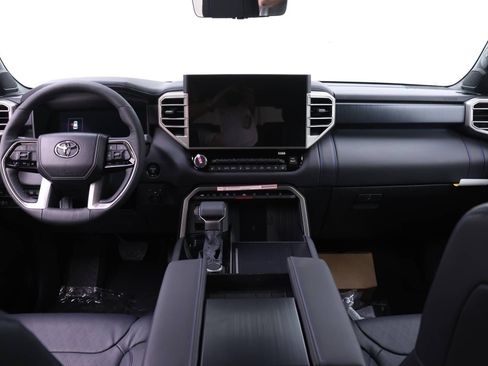 New 2026 Toyota Sequoia Platinum image 5