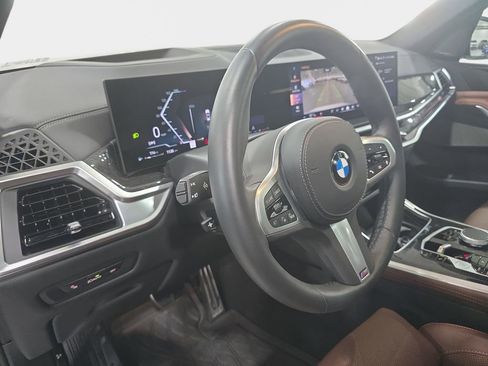 Used 2026 BMW X5 sDrive40i w/ M Sport Package image 24