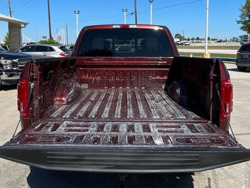Used 2015 Ford F150 Lariat image 11