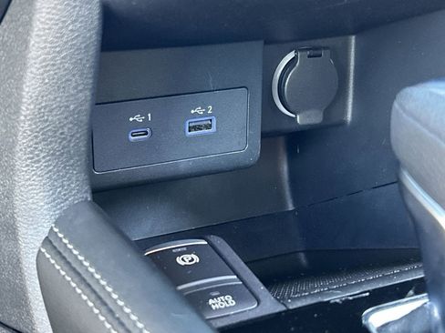 Used 2023 Nissan Kicks SV image 27