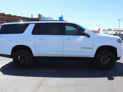 Used 2024 Chevrolet Suburban RST w/ Sport Performance Package AWD/4WD image 2