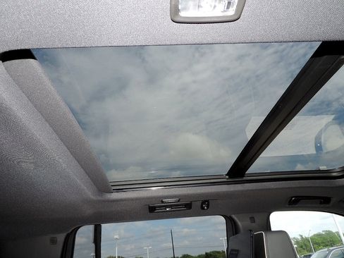 New 2026 GMC Yukon XL Elevation w/ Elevation Premium Package image 11