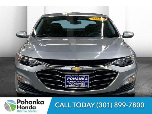 Used 2023 Chevrolet Malibu LT image 2