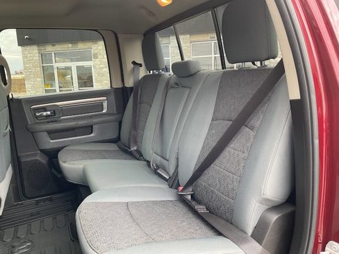 Used 2018 RAM 3500 SLT image 36