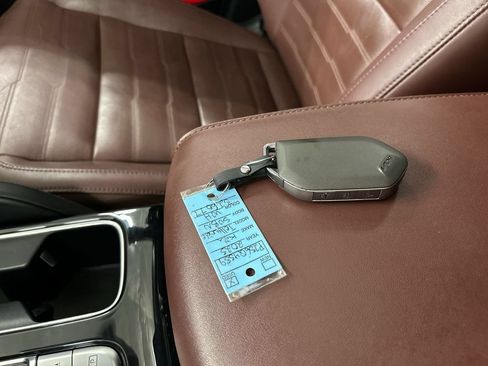 Certified 2023 Kia Telluride SX Prestige AWD/4WD image 12